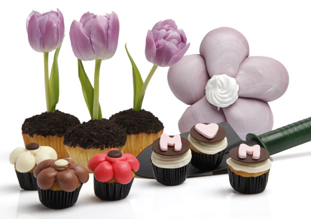 Mother’s Day 2013: Cakes and sweet treats for Mum